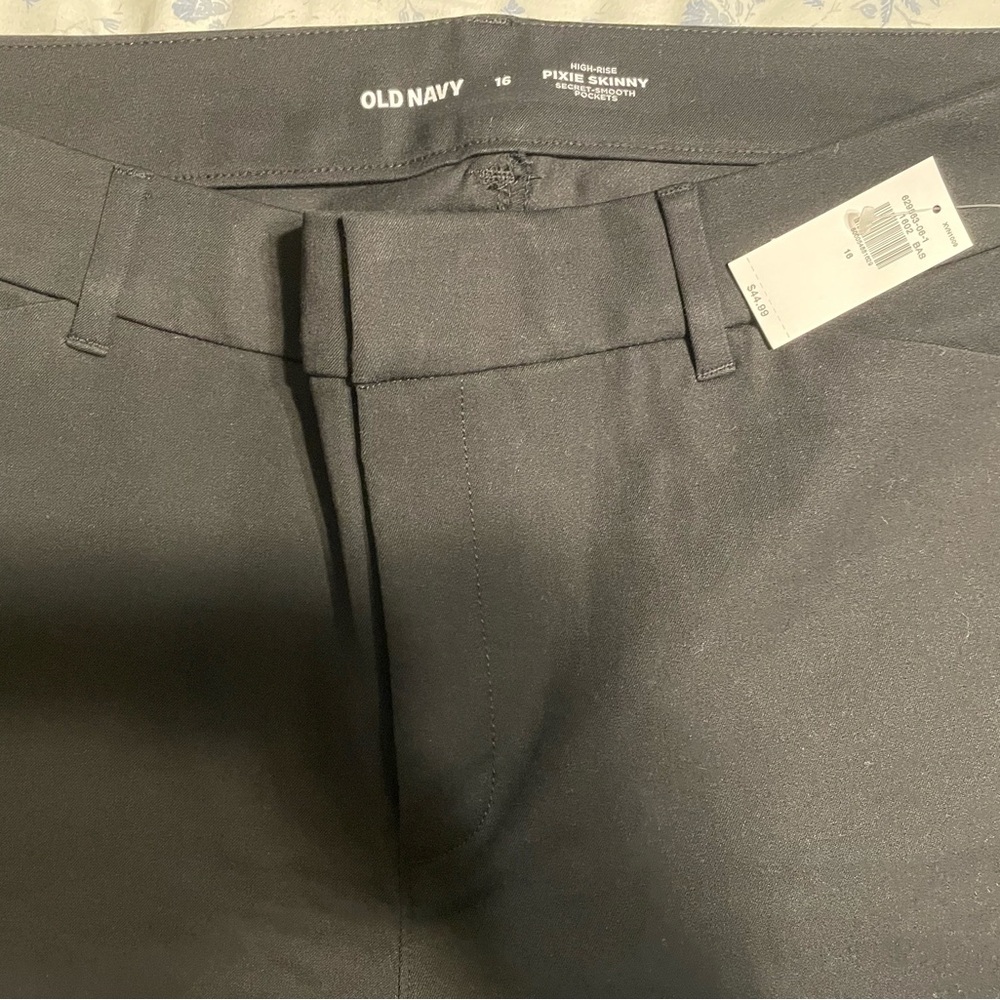 NWT - Old Navy Skinny Pants